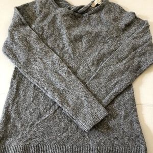 NWOT soft sweater with cute detail in the back